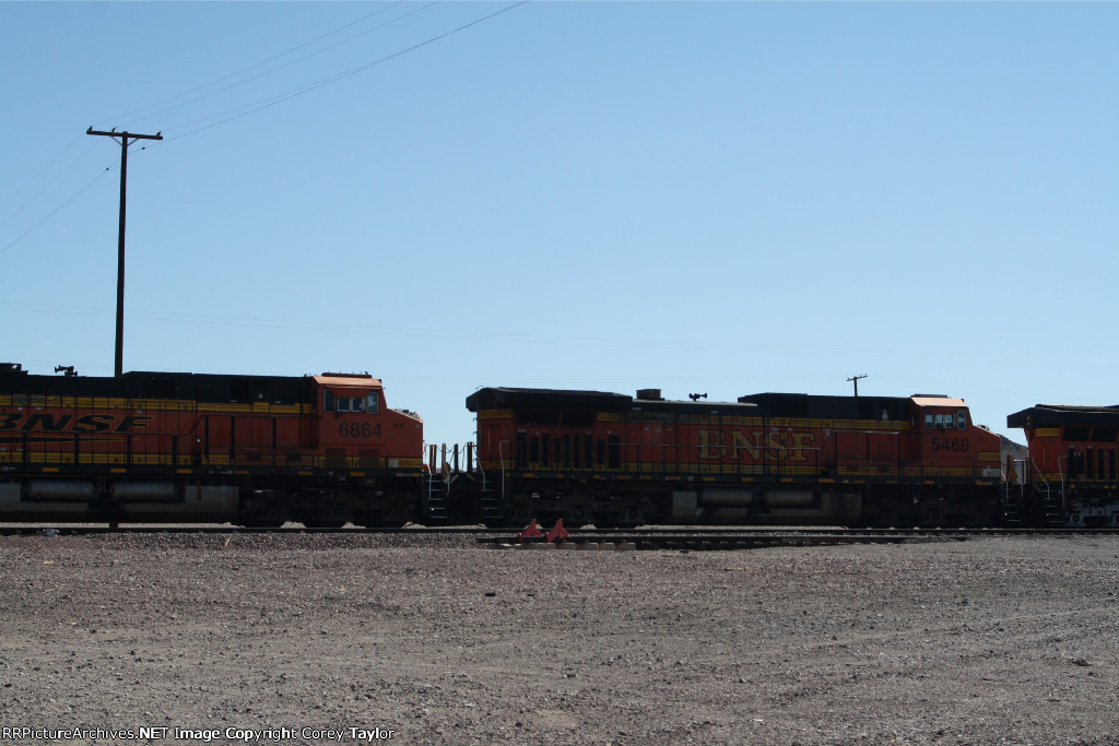 BNSF 5468